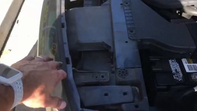 2016 Kia Sedona Headlamp Replacement