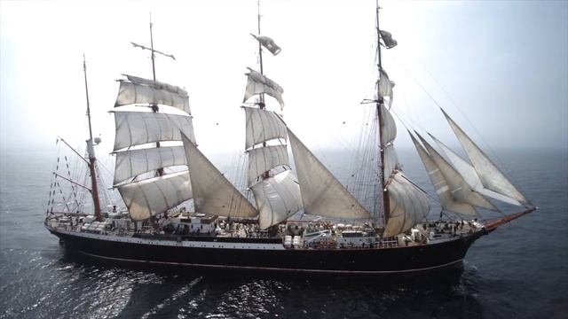 Легендарный парусник "Седов" смотреть онлайн