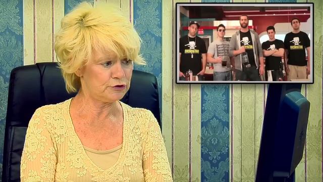 ELDERS REACT TO EPIC MEAL TIME смотреть онлайн