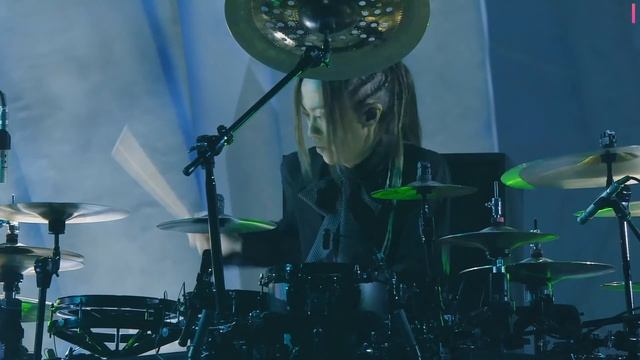 snow drop / L'Arc-en-Ciel смотреть онлайн