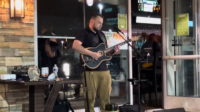 King Bee - Slim Harpo Cover (Brian Elliot) смотреть онлайн
