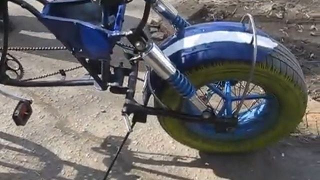 Самодельный байк из велосипеда . смотреть онлайн