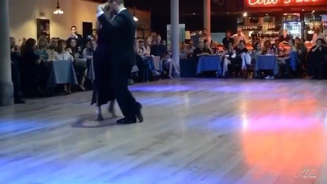 Tango Argentino Dance- Amazing Performance смотреть онлайн