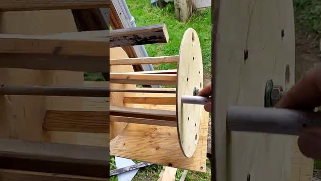 Самодельная катушка для поливочного шланга