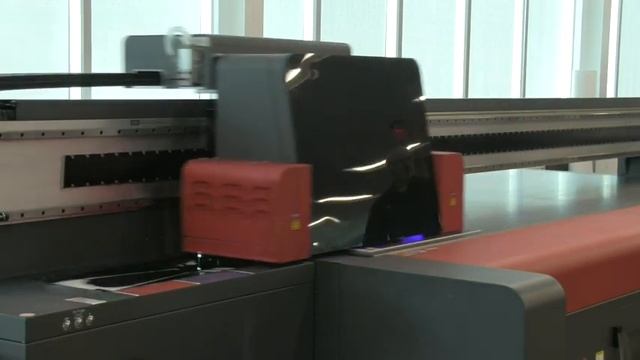 EFI Wide Format Wednesdays Webinar: EFI Pro 30f Flatbed Printer смотреть онлайн