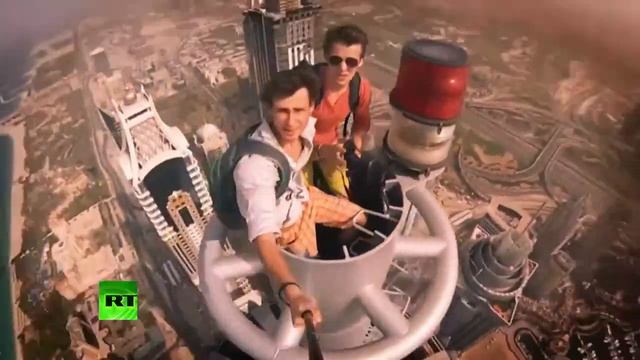 экстремальный парень совершает рискованные вылазки на высотке в лондоне смотреть онлайн