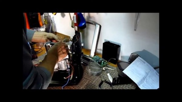 Течёт кофемашина KRUPS, узнай что делать!