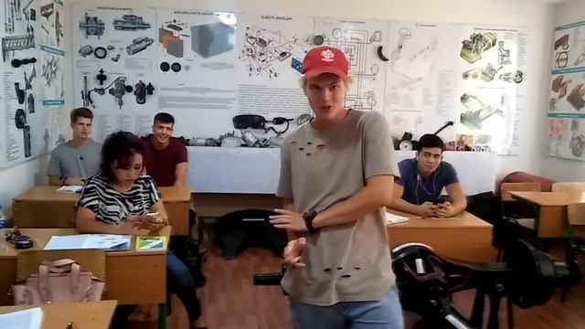 [Fr1zy] VLOG#8 - Острый Twister Challange | Ван - Дам отжег под новый бит смотреть онлайн