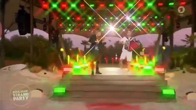 David Garrett with Florian Silbereisen " Bella ciao" - Die große Schlagerstrandparty (09.07.2022) смотреть онлайн