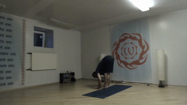 хатха йога ( общая группа ) oum.ru Волгоград (33) смотреть онлайн