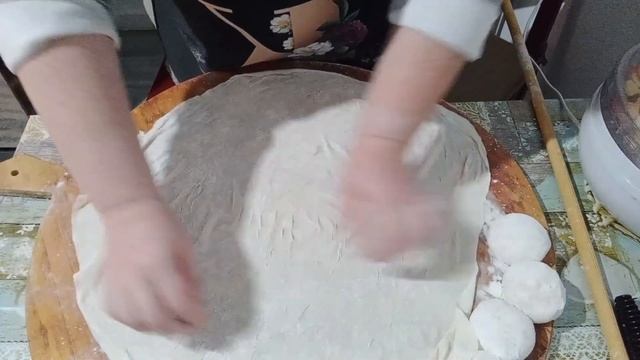 μπουγάτσα με σιμιγδάλι, φύλλα κρούστας бугатца с манкой , листы тонкого теста смотреть онлайн