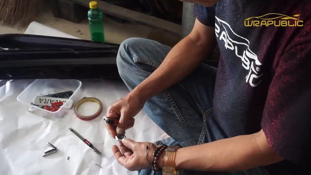 FULL WRAPPING NISSAN NAVARA DARK GREY SATIN [MAXDECAL 9500 - SM18] BY WRAPUBLIC смотреть онлайн