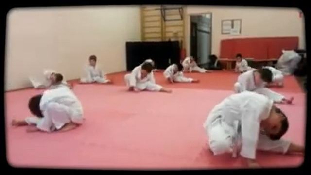 Будущие чемпионы клуба Косики каратэ Стрела (Created with смотреть онлайн