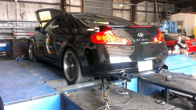 Infiniti G35 - Dyno Tune +24whp/+35wtq gain смотреть онлайн