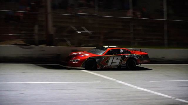 Как встретить Рождество в машине — Speedway Christmas. Катаемся по треку Nascar на личном авто. смотреть онлайн