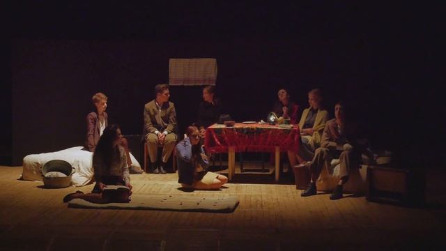 Театр "Интермедия" - Как умерала Анна Франк смотреть онлайн