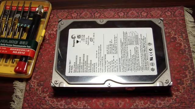 Чистка контактов на плате жесткого диска. смотреть онлайн