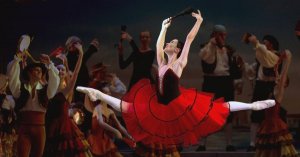 Дон Кихот. Отрывок из балета. Исполняет Олеся Новикова - Китри..mp4