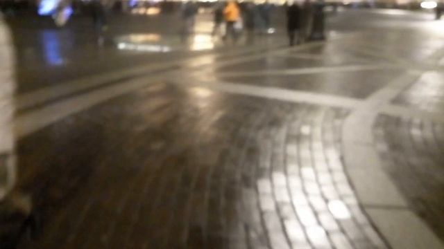 Главная елка культурной столицы 23 м! Новогодние гуляния туристов и горожан СПБ!!! м.Адмиралтейская смотреть онлайн