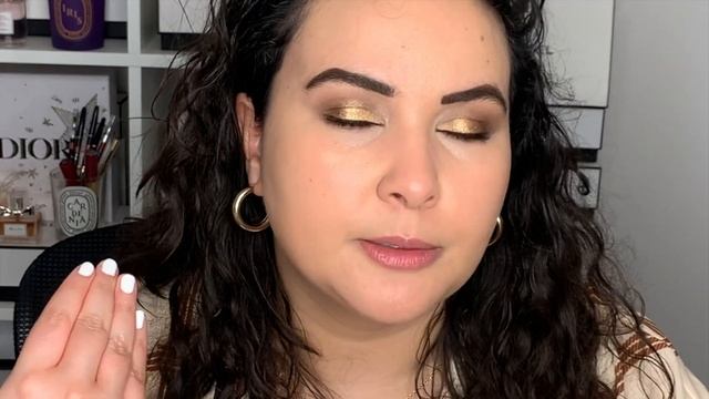 GIVENCHY Prisme Libre Skin-Caring Glow Foundation | Wear Test + Review смотреть онлайн