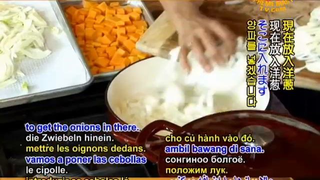 Vegan Thanksgiving with Chef Miyoko Schinner: Golden Phyllo Pouches, Pumpkin Soup & Bread смотреть онлайн