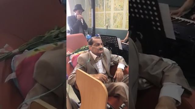 Анатолий и джаз. Свадьба в Центре паллиативной помощи смотреть онлайн