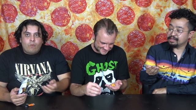 WE Shorts - Cheddar Jalapeno Flavored Cheetos Asteroids смотреть онлайн