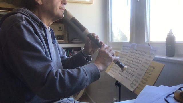 A. Bova, Useful exercise no 4 White circle for alto recorder смотреть онлайн