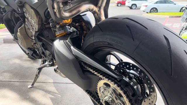 Ducati Streetfighter V4 High Mount Akrapovic Exhaust