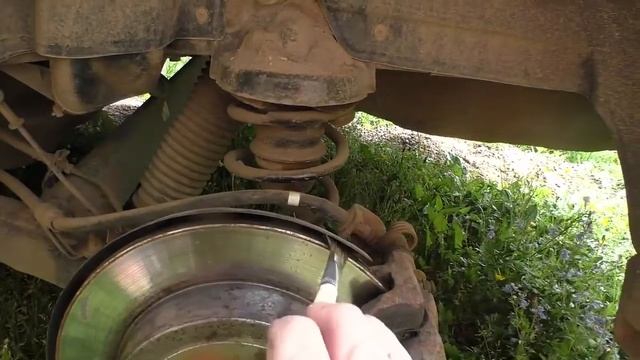 Ржавеет новый тормозной диск Покрываю цинкарем.mp4 смотреть онлайн