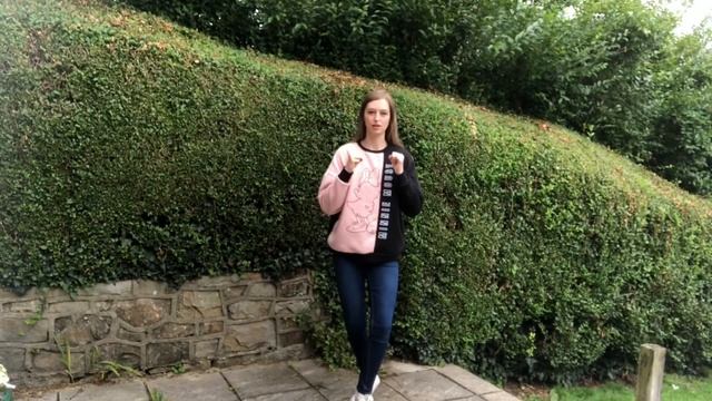 Spooky Scary Skeleton Dance Tutorial! смотреть онлайн