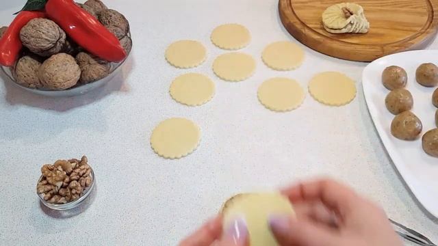 Нежное_восточное_ПЕСОЧНОЕ_ПЕЧЕНЬЕ_С_ОРЕХОВОЙ_НАЧИНКОЙ.mp4 смотреть онлайн