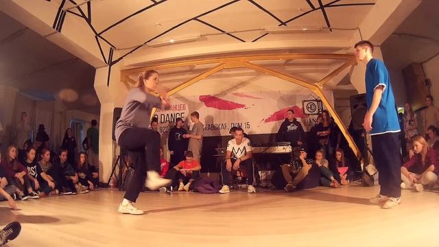 Battle Hip Hop begginers 1/8 - Рома Валлиулин и Локтева Таня смотреть онлайн