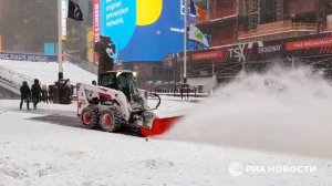 Сильный снегопад прошел в Нью-Йорке