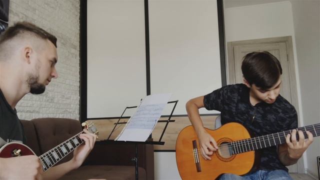 Уроки гитары 🎸 | Ученики | Миша смотреть онлайн