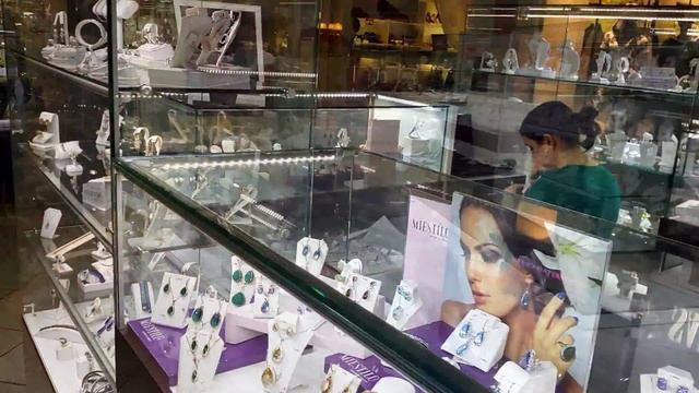 Торговый остров для ювелирных изделий