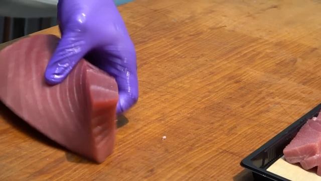 Taiwanese Food - Giant Bluefin Tuna Fish Cutting Sashimi / Bluefin Tuna Cutting Skill