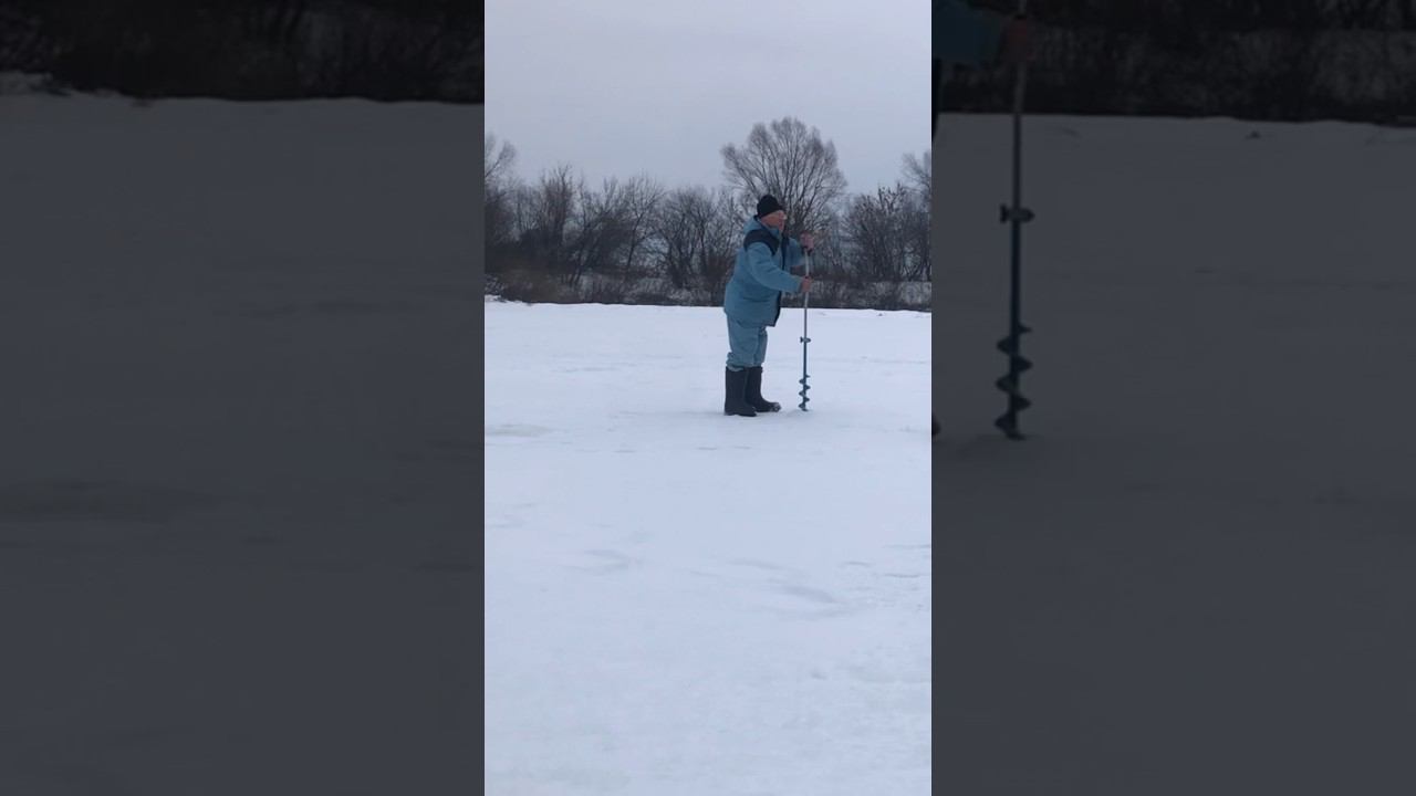 Первый лед 2023 #плотва #рыбалкакстово #первыйлёд смотреть онлайн