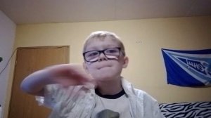 песня про шахматы (битов не слышно)