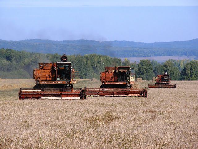 Combines DON-1500A And 1500B /// Комбайны ДОН-1500А и 1500Б