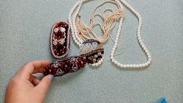 Идеи подарков на 8 Марта/Заколки из бисера и другие поделки своими руками/