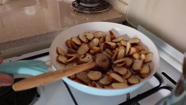 Турецкая свекровь пригласила в гости/Турецкий завтрак рецепт/Салат из портулака с йогуртом смотреть онлайн