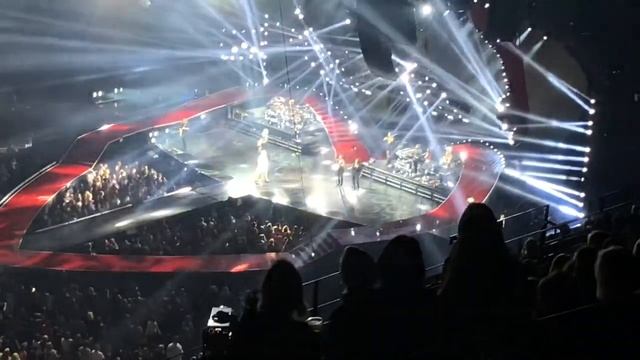 P¡NK Beautiful Trauma World Tour at Oracle Arena in Oakland, CA - 5/19/2018 смотреть онлайн