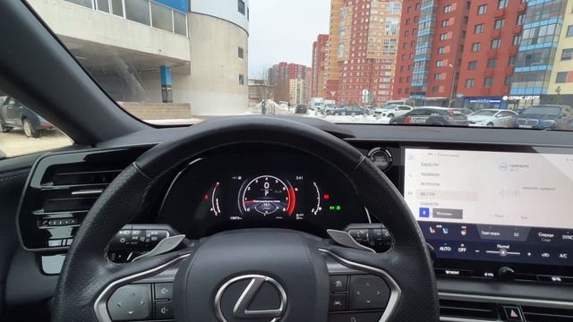 Exeed RX за 3,6 млн. руб.  или Lexus RX за 9 млн. руб.