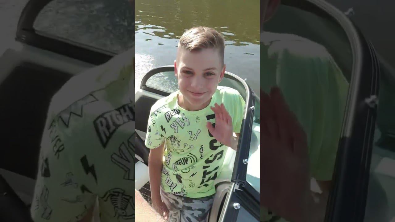 НА БЕЛОМ КАТЕРЕ ... смотреть онлайн