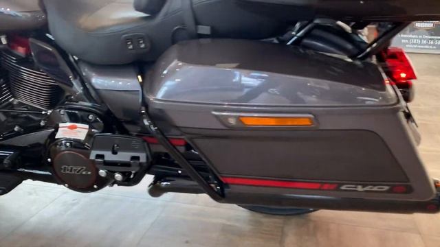2020 CVO Limited Harley-Davidson 117 Smoky Grey & stormcloud смотреть онлайн