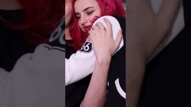 Трудно терять близких ? #shorts смотреть онлайн