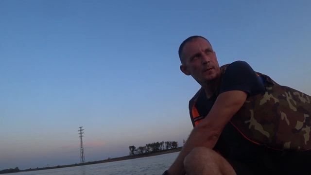 РЫБАЛКА В АСТРАХАНИ |2021| ЛОВЛЯ СОМА НА УРЕЗ + КВОК смотреть онлайн