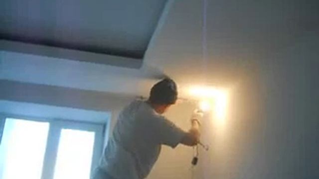 Шлифовка потолка под лампочку