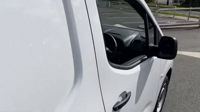 211 Toyota Proace City 1.5 GX #ToyotaSandyford смотреть онлайн